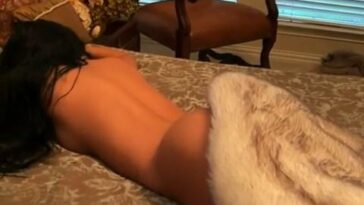Ariana James Nude Ass Reveal Onlyfans Video Leaked